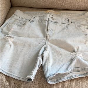 Old Navy Boyfriend Shorts